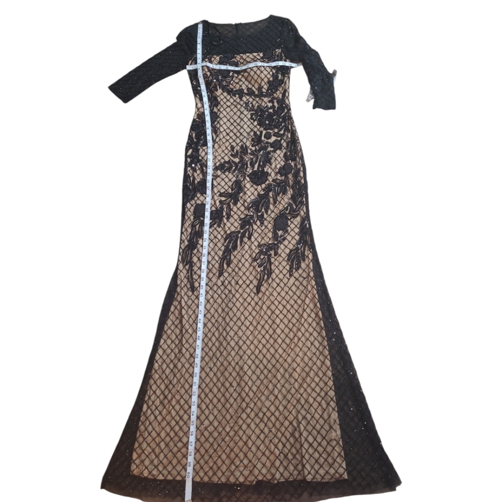 Elegant Black Lace Overlay Long Sleeve Evening Dress - Picture 7 of 13